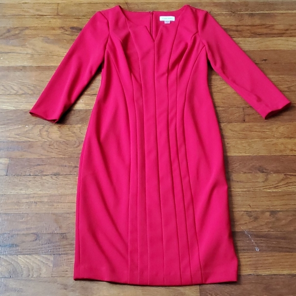 Calvin Klein V-Neck Seamed Dress - Picture 4 of 10
